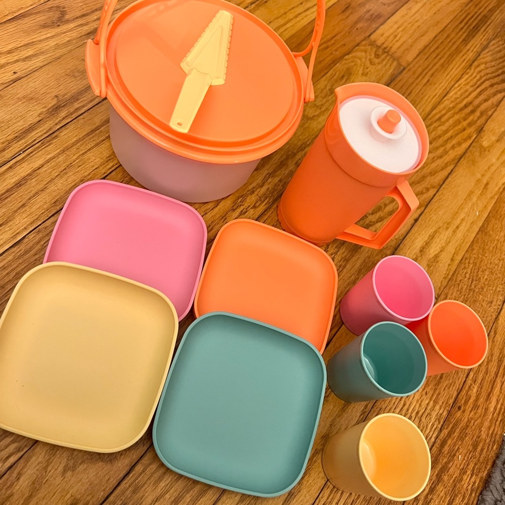 Tupperware